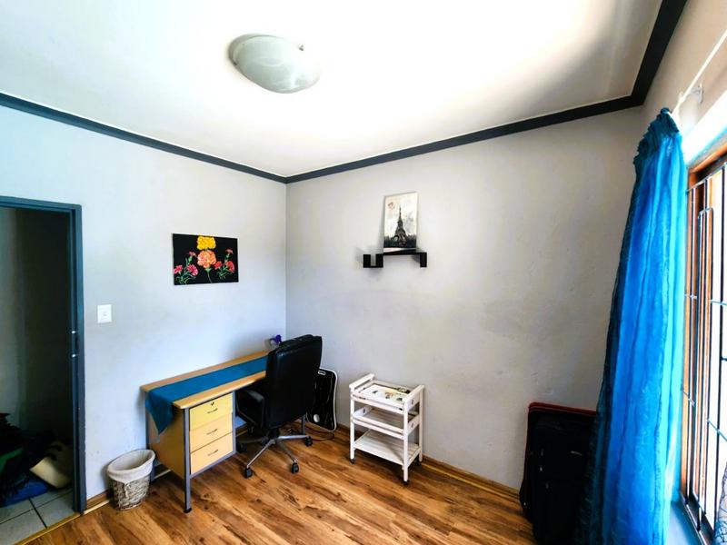 3 Bedroom Property for Sale in Mabille Park Western Cape